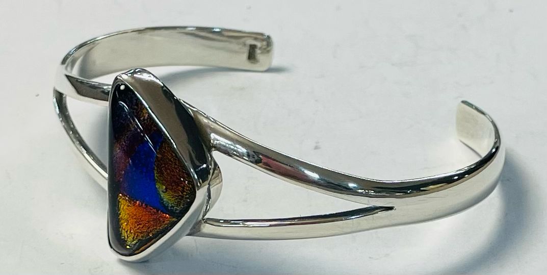 BRAZALETE CON DICROICO EN PLATA LEY 925