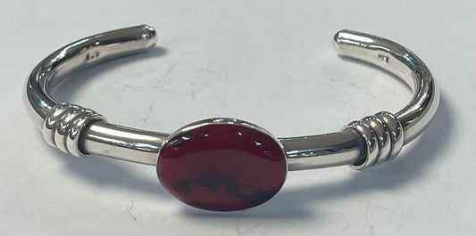 BRAZALETE CON CORAL EN PLATA LEY 925