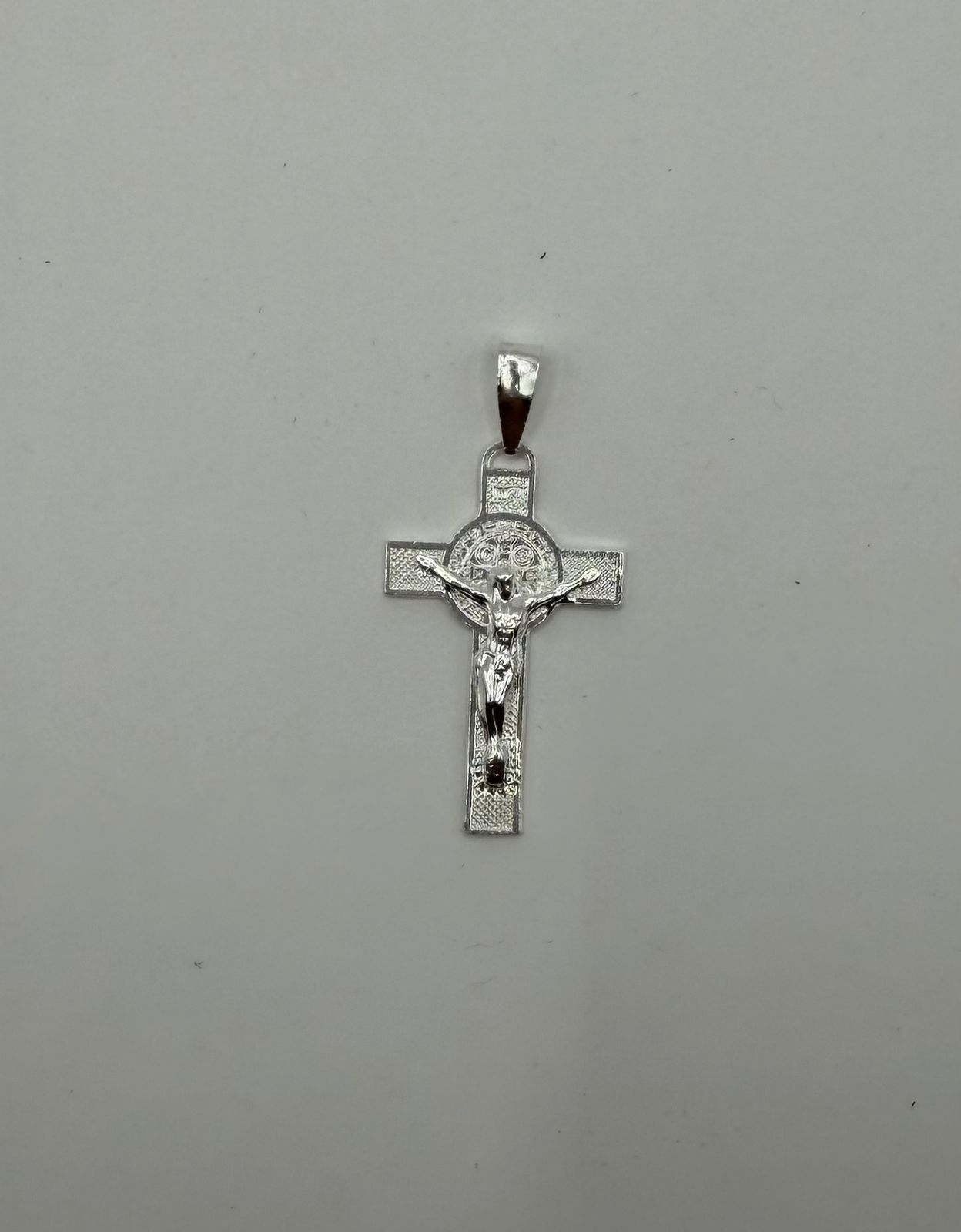 Dije Cruz con Cristo Full Plata