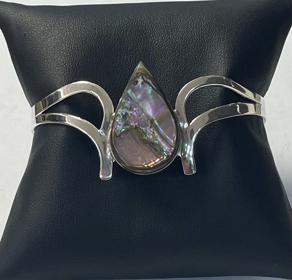 BRAZALETE CON CONCHA DE ABULON EN PLATA LEY 925