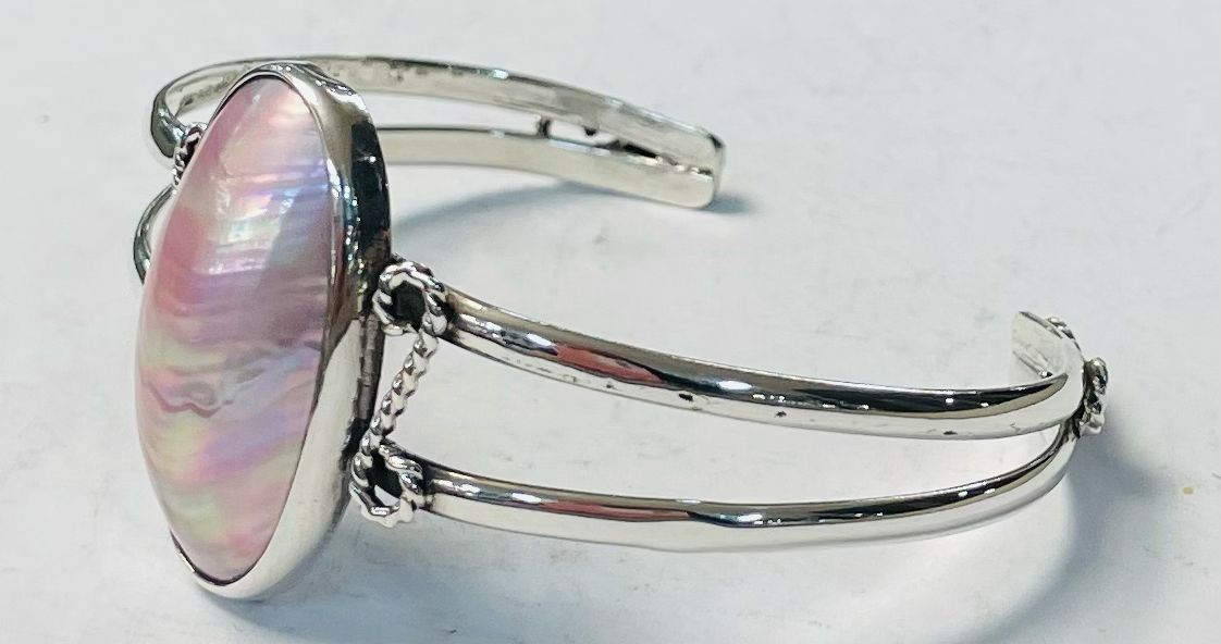 BRAZALETE CON MADRE PERLA EN PLATA LEY 925