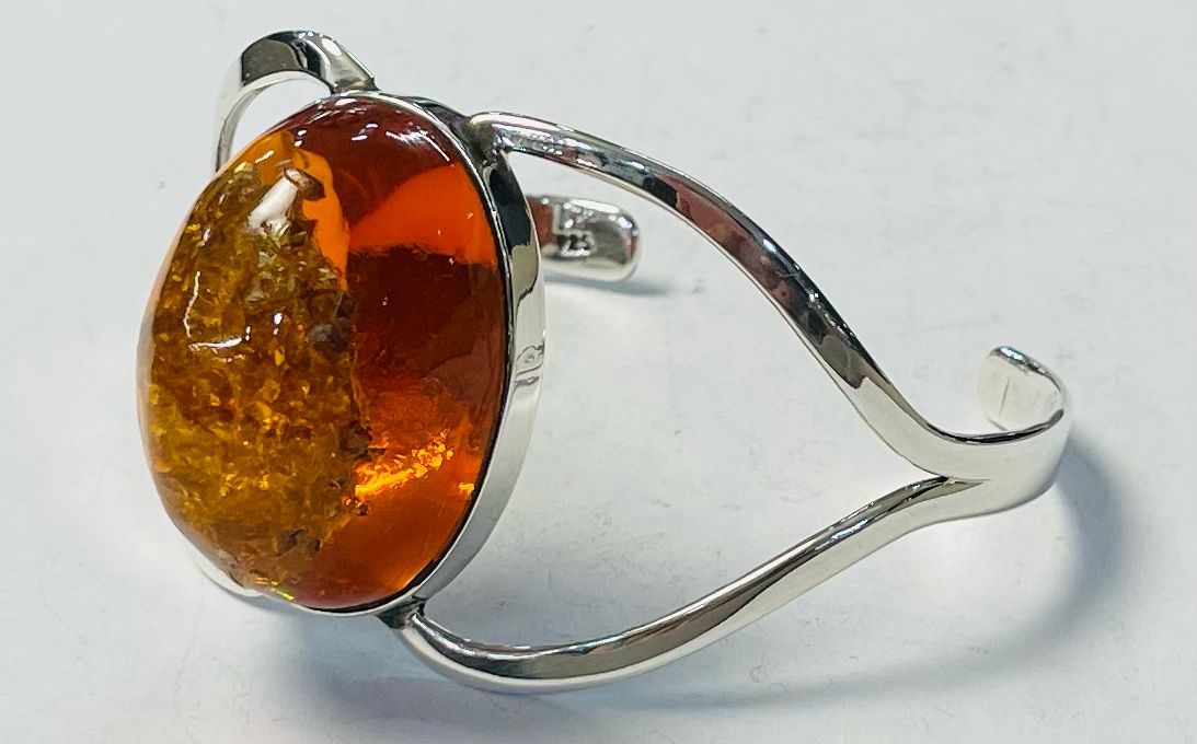 BRAZALETE CON AMBAR EN PLATA LEY 925