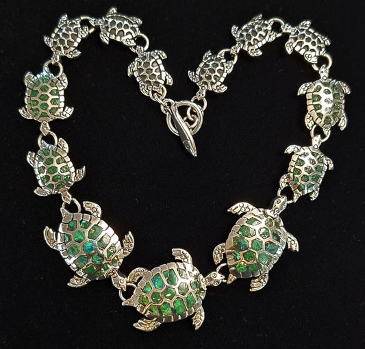 COLLAR CON INCRUSTACIONES DE MALAQUITA EN PLATA LEY 925